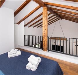 2 bedroom villa with pool near Skradin, sleeps 5